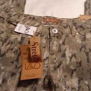 Lavo womans stretch straight leg print jeans